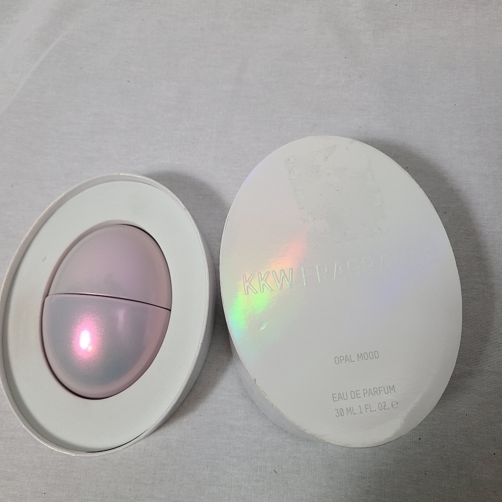 KKW fragrance Opal Mood New